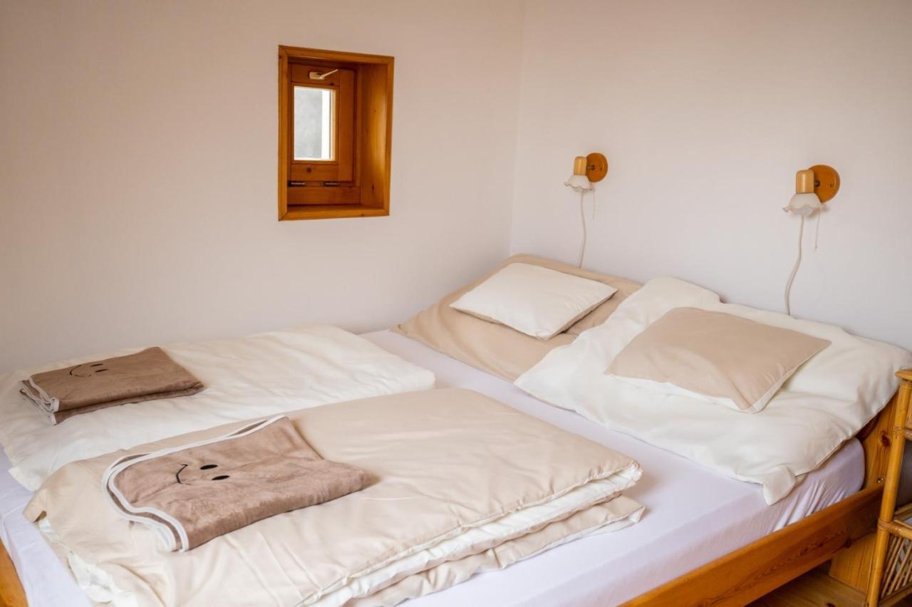 Noble'S Panzio Es Etterem Bed & Breakfast Nemesnep Exterior photo